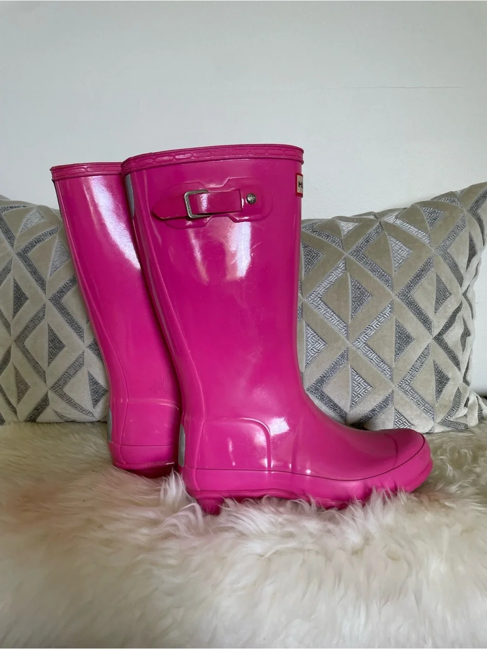 Hunter Kid’s Pink Gloss Rain Boots